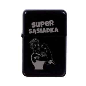 Zapalniczka Benzynowa - Super Sąsiadka (45)