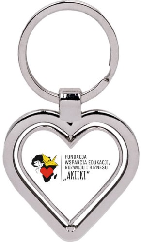 Fundacja_AKIKI_brelok_obrotowy_serce_koło_prostokąt_beczka_0005.jpg